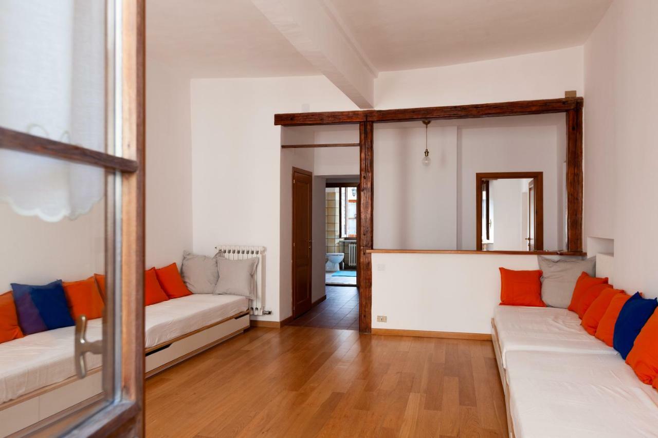 Maison Isabella - Appartamento Nel Cuore Di Aoste Extérieur photo