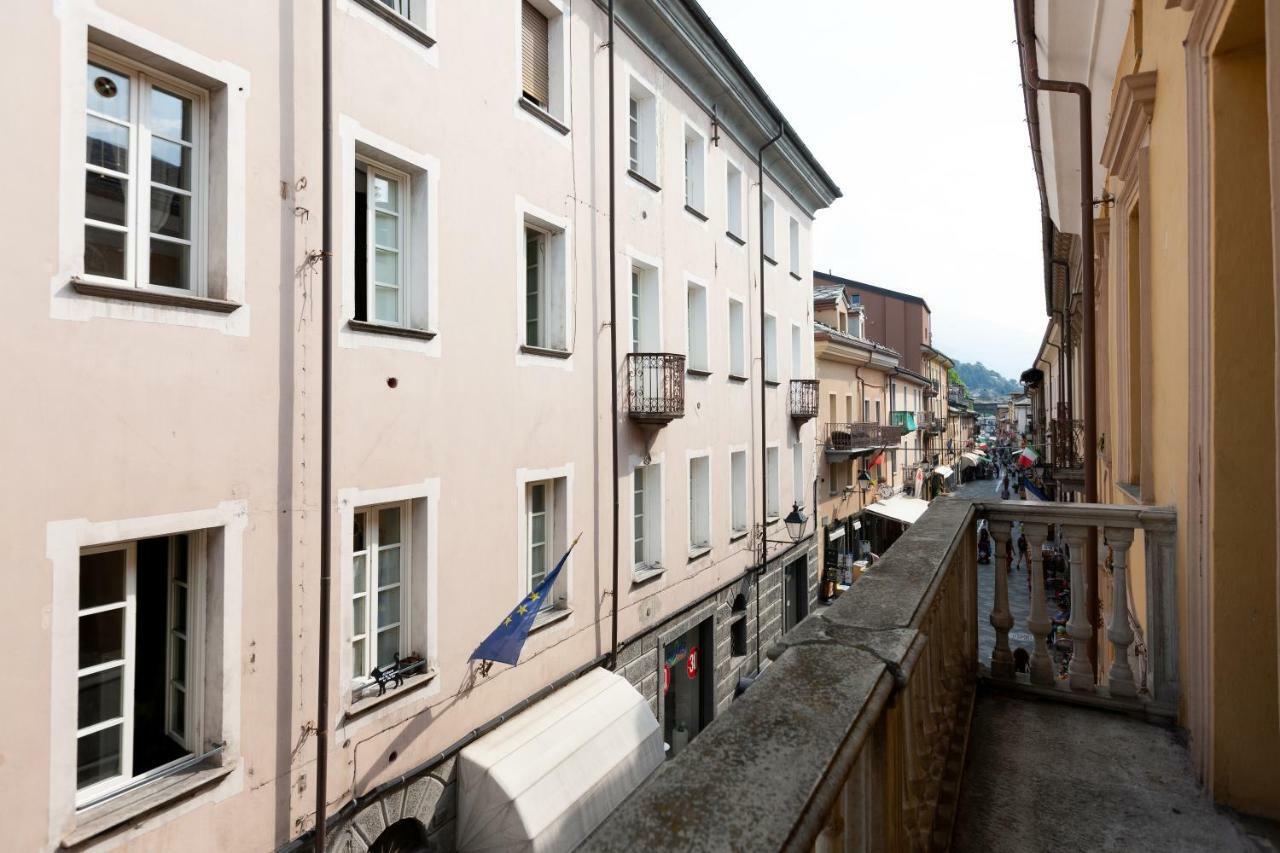 Maison Isabella - Appartamento Nel Cuore Di Aoste Extérieur photo